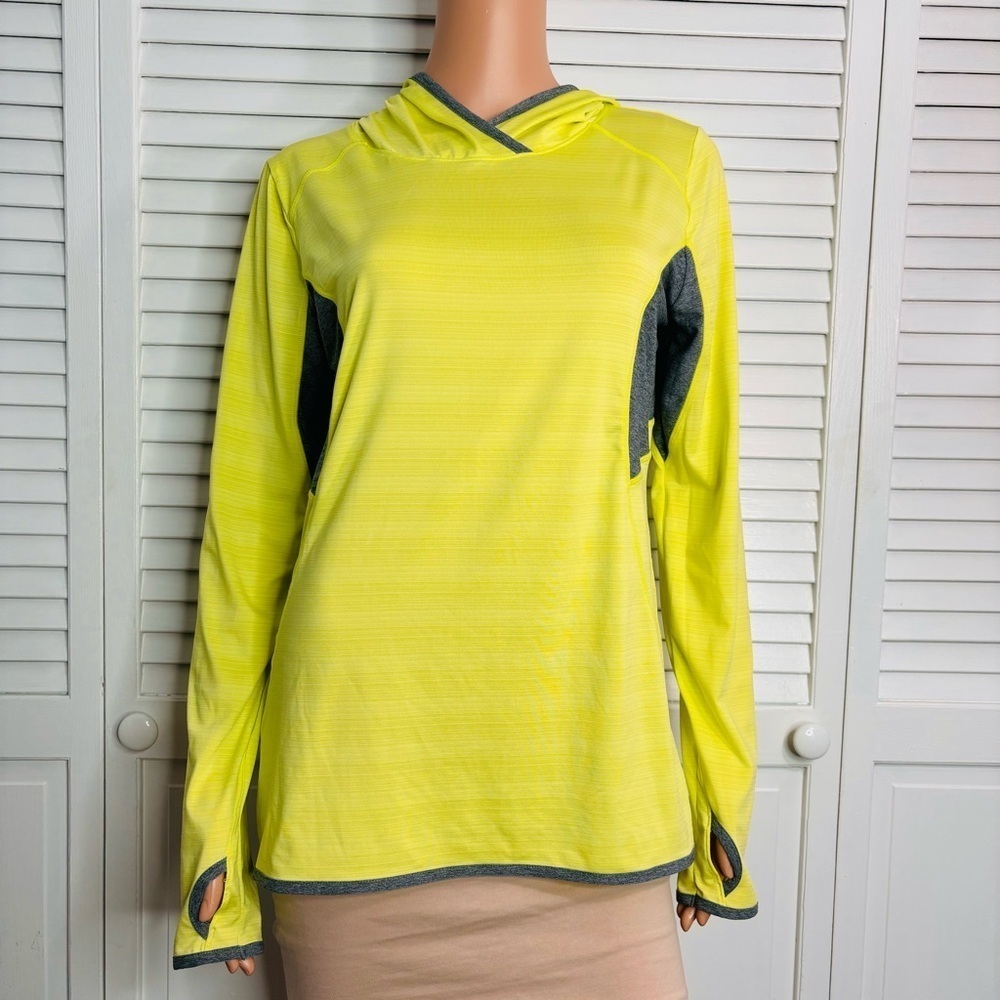 MONDETTA Neon Yellow Hooded Long Sleeve Lightweight Shirt Size Medium